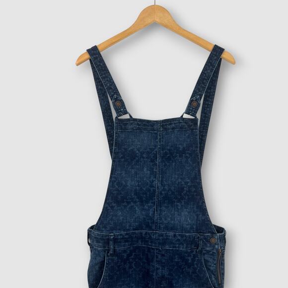 Hollister Medium Wash Patterned Denim Overalls Size Medium - Picture 8 of 8
